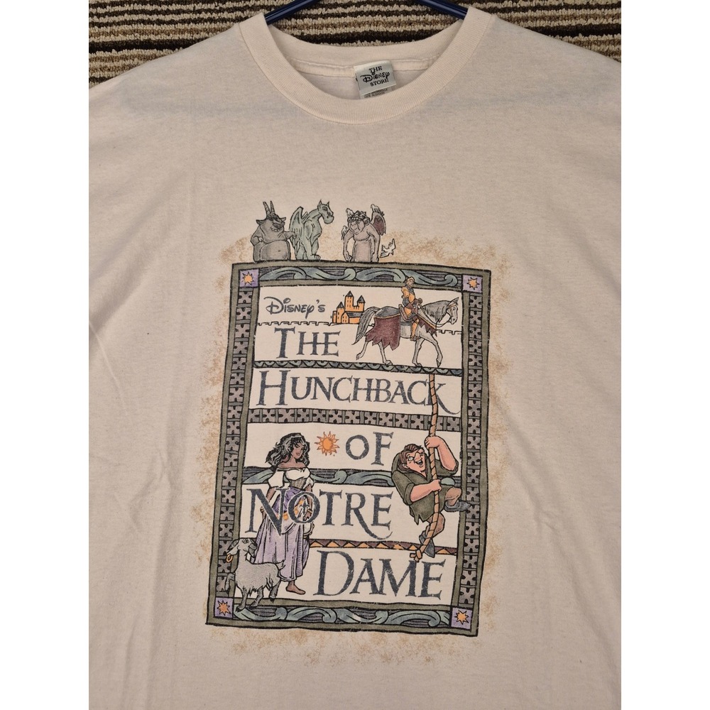 Vintage Disney Store Hunchback of Notre Dame Graphic T-Shirt Mens XXL Cream 90s - Picture 2 of 16